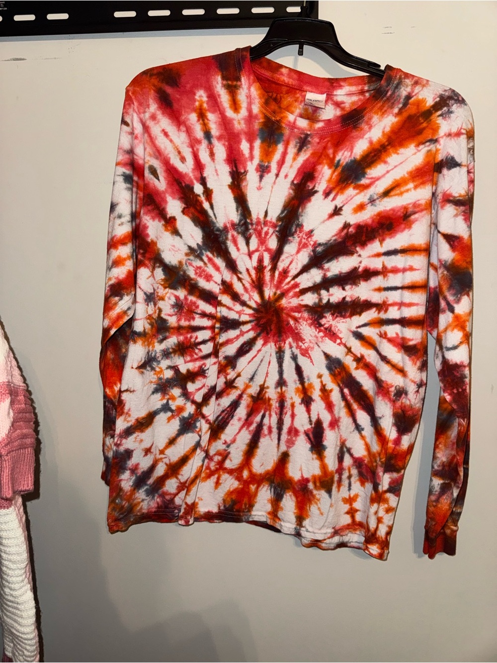 Gildan Tie-Dye Long Sleeve Tee - Red, Orange, White